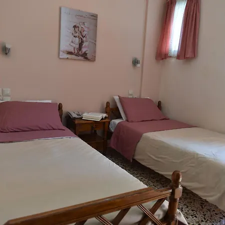 40 Platania Hotel