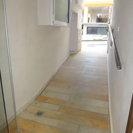 Ξενοδοχείο 40 Platania Λουτρά Αιδηψού