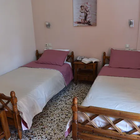 Ξενοδοχείο 40 Platania Λουτρά Αιδηψού