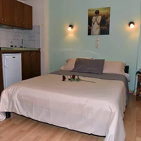 40 Platania Hotel 2*