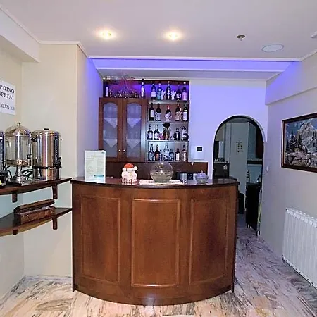 40 Platania Hotel Loutra Edipsou (Evia)