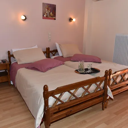 40 Platania Hotel