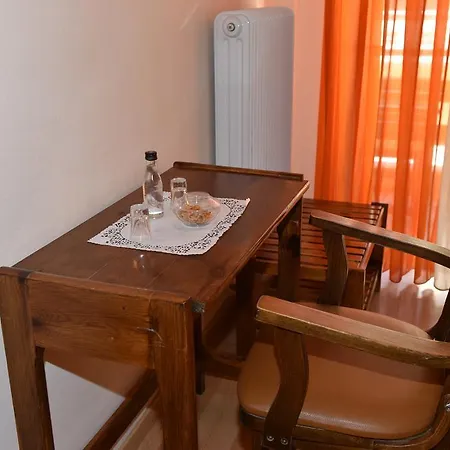 40 Platania Hotell