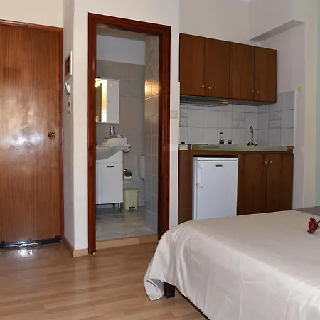 40 Platania Hotel Loutra Edipsou (Evia)