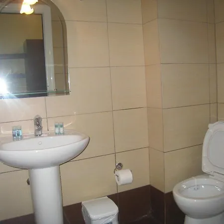 40 Platania Hotel 2*