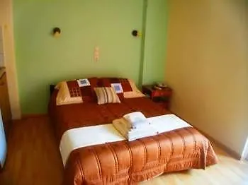 Hotell 40 Platania 2*