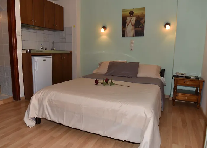 40 Platania 2* Loutra Edipsou (Evia)