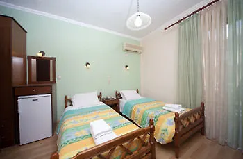 40 Platania 2* Loutra Edipsou (Evia)