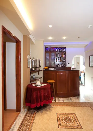 40 Platania Hotel Loutra Edipsou (Evia)